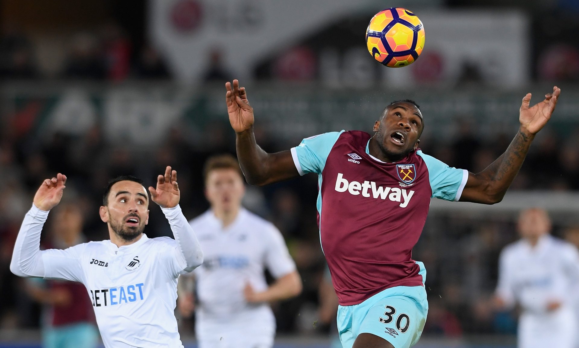 3亿欧元的 3亿欧元的