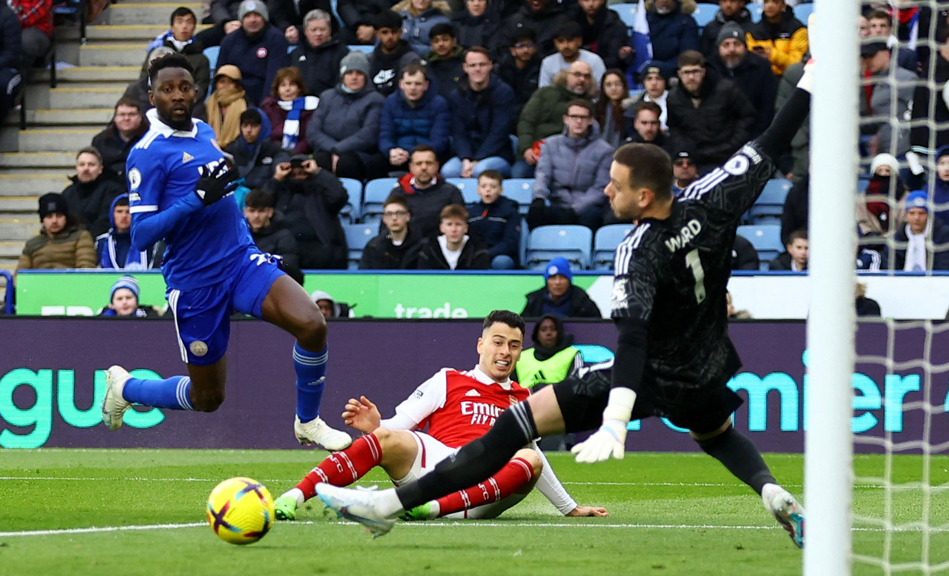 队报：早在去年，就已有中间人代表吉达国民接触过米约了.