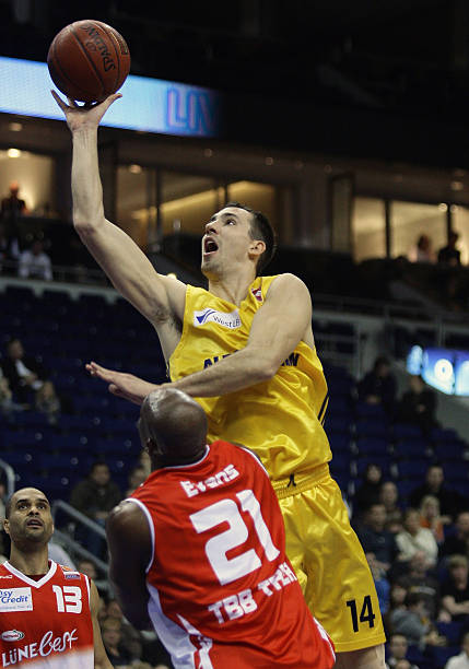 利唐相继长 利唐相继长