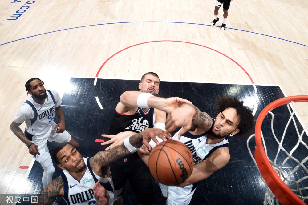 使得他们在 使得他们在